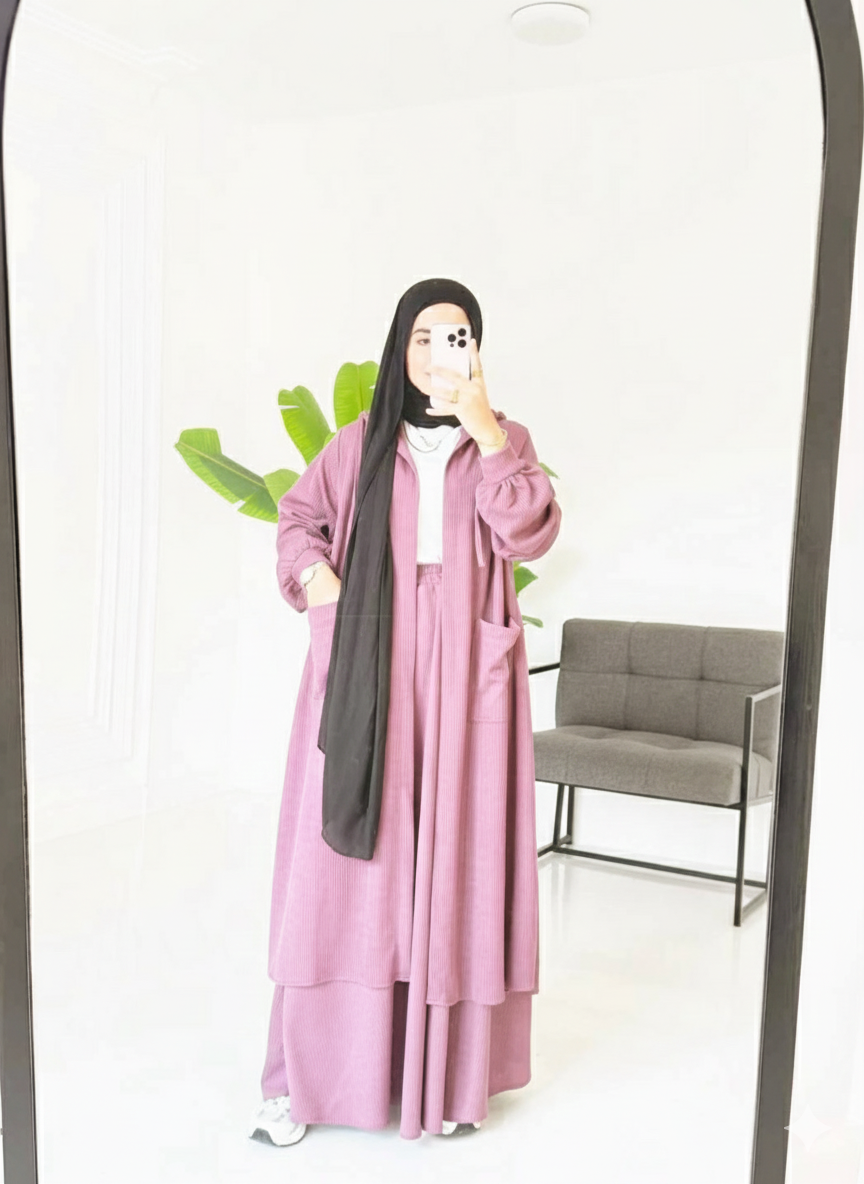 طقم كاجوال محتشم للمحجبات - تصميم عملي ومريح للإطلالات اليومية والعمل