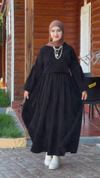 بدلة قطعتين للمحجبات بلمسة مخملية